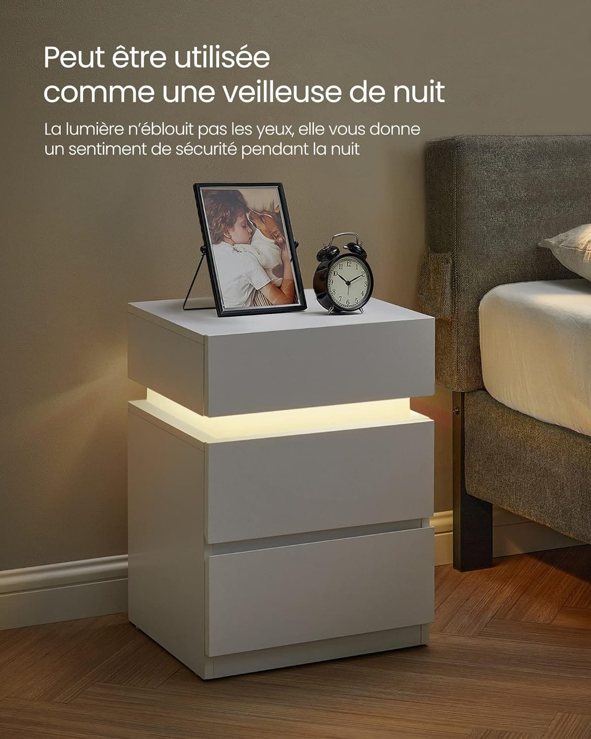 Sengebord, med Justerbar Flerfarvet Led-strimmel, 3 Skuffer, Sidebord i Moderne Stil, 35 X 40 X 55 Cm, Hvid Let630t10 7 Sengebord, med Justerbar Flerfarvet Led-strimmel, 3 Skuffer, Sidebord i Moderne Stil, 35 X 40 X 55 Cm, Hvid Let630t10 - Billede 7