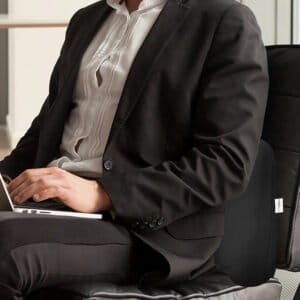 Nexxt Ergonomisk Rygpude til Support med Vaskbart Betræk - Sort - Image 5