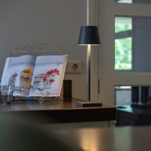 Trådløs Bordlampe til Indendørs og Udendørs – Dæmpbar - Hvid - Image 2