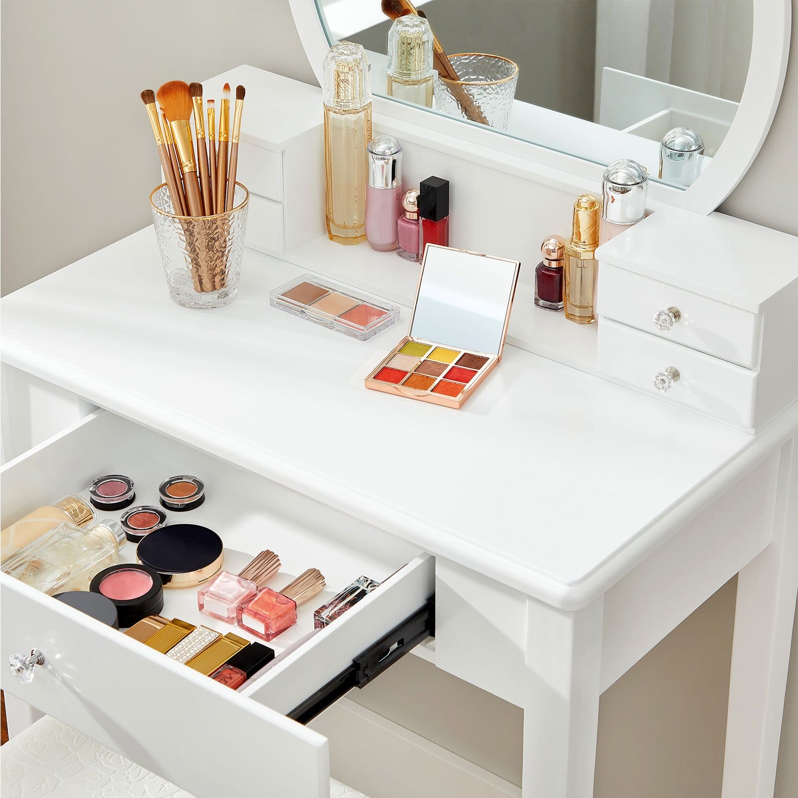 VASAGLE Dressing Table Set with Mirror, 10 Dimmable Bulbs, Modern, Padded Stool, 5 Drawers, 70 x 40 x 134 cm, Gift Idea, White RDT151W01 6 VASAGLE Dressing Table Set with Mirror, 10 Dimmable Bulbs, Modern, Padded Stool, 5 Drawers, 70 x 40 x 134 cm, Gift Idea, White RDT151W01 - Billede 6