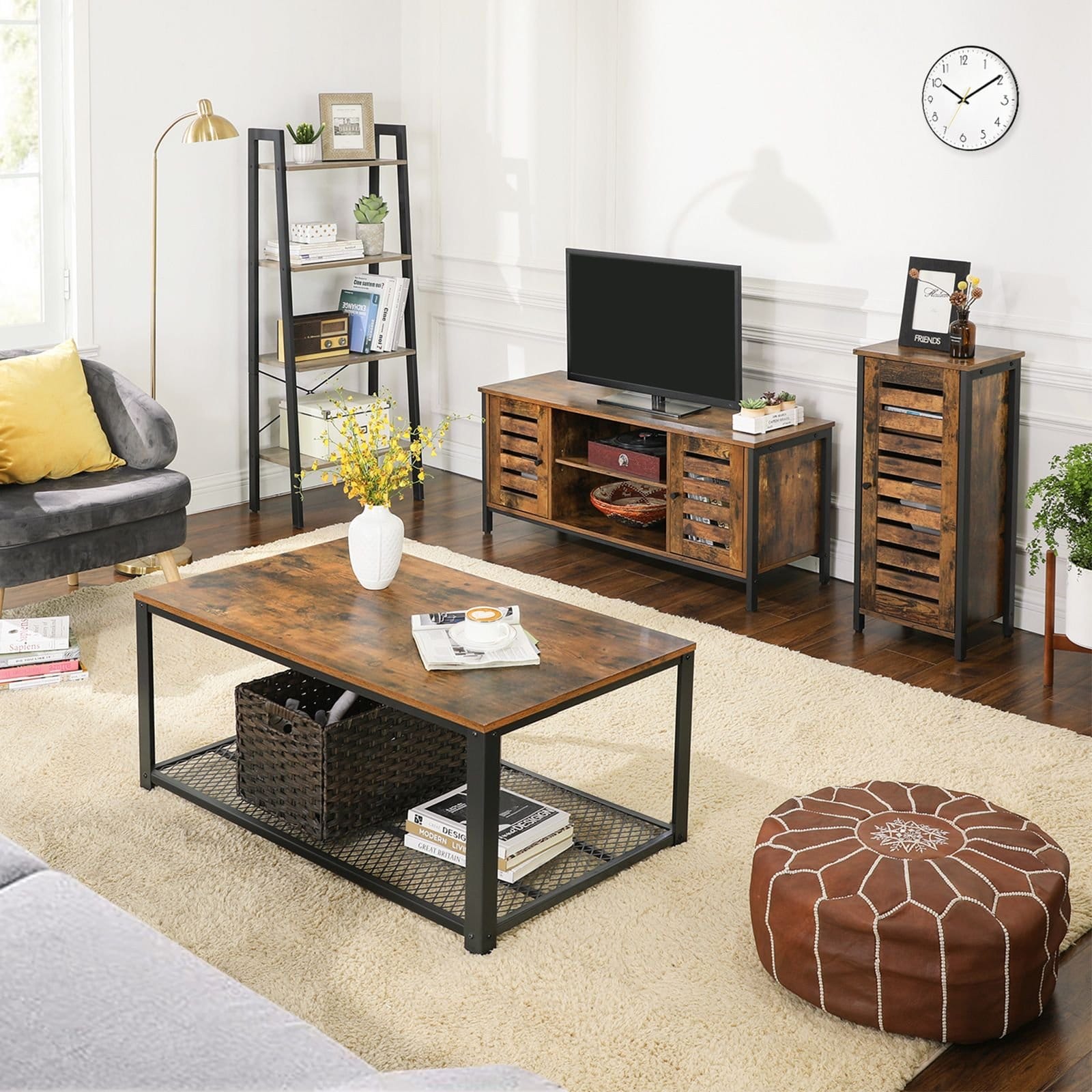 VASAGLE TV Stand, TV Console Unit with Shelves, Cabinet with Storage, Louvred Doors, for Living Room, Entertainment Room, Rustic Brown and Black LTV43BX 3 VASAGLE TV Stand, TV Console Unit with Shelves, Cabinet with Storage, Louvred Doors, for Living Room, Entertainment Room, Rustic Brown and Black LTV43BX - Billede 3