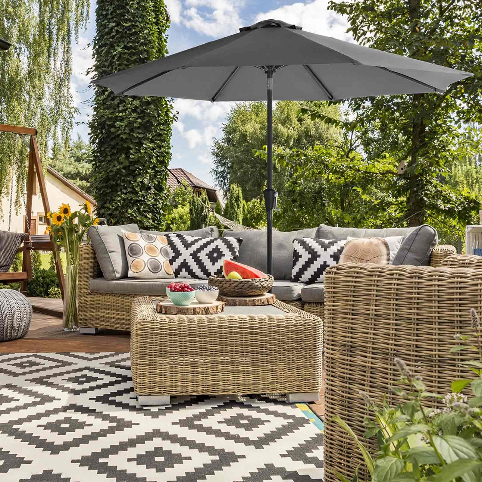 SONGMICS 290 cm Garden Parasol Umbrella, UPF 50+, Sun Shade, 30° Tilt in 2 Directions, Crank Handle for Opening and Closing, for Outdoor Gardens Pool Balcony Patio, Base Not Included, Grey GPU30GYV1 2 SONGMICS 290 cm Garden Parasol Umbrella, UPF 50+, Sun Shade, 30° Tilt in 2 Directions, Crank Handle for Opening and Closing, for Outdoor Gardens Pool Balcony Patio, Base Not Included, Grey GPU30GYV1 - Billede 2