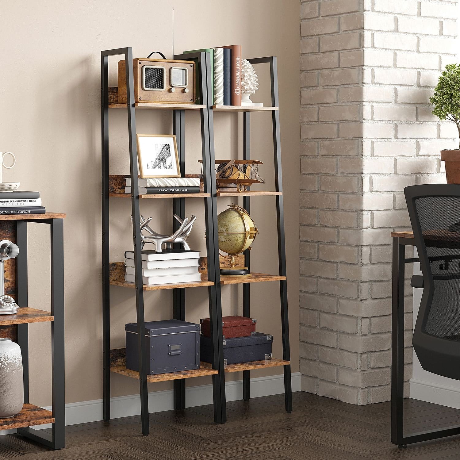 VASAGLE Ladder Shelf, 4-Tier Home Office Bookshelf, Freestanding Storage Shelves, for Living Room Bedroom Kitchen, Steel Frame, Easy to Assemble, Industrial, Rustic Brown and Black LLS108B01 2 VASAGLE Ladder Shelf, 4-Tier Home Office Bookshelf, Freestanding Storage Shelves, for Living Room Bedroom Kitchen, Steel Frame, Easy to Assemble, Industrial, Rustic Brown and Black LLS108B01 - Billede 2